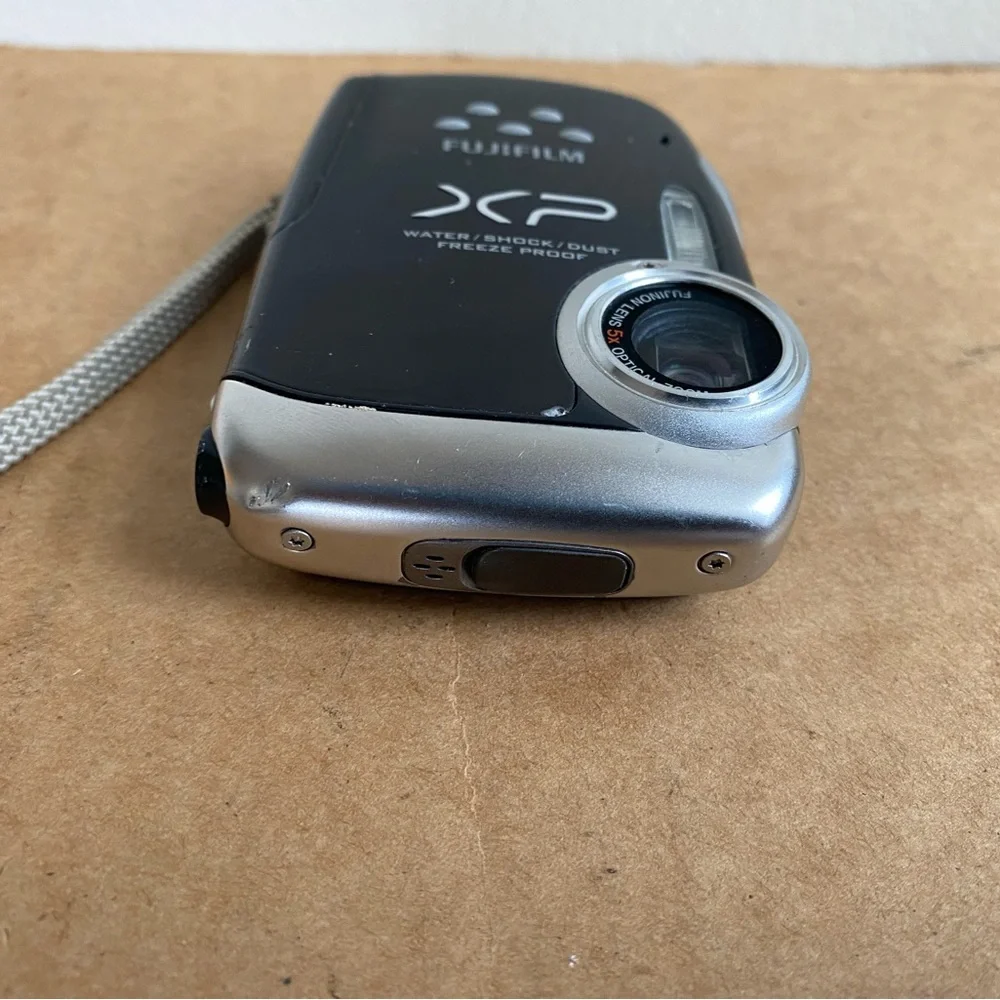 Fujifilm Finepix XP10 Digital Camera